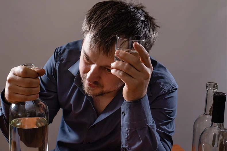 Почему человека легче вывести из запоя на дому