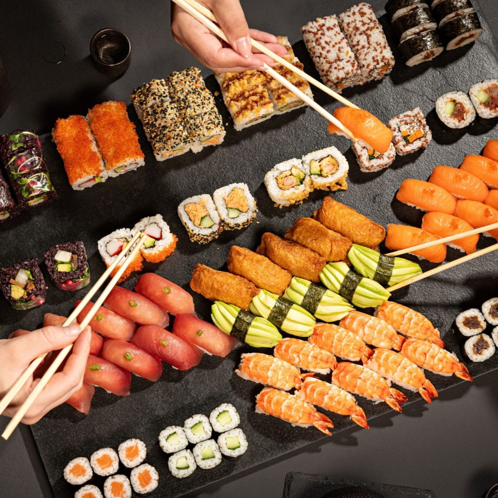 Какие суши заказать для романтического ужина