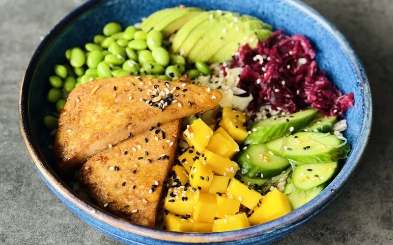 Поке доставка в Одессе: чем удобен формат боулов