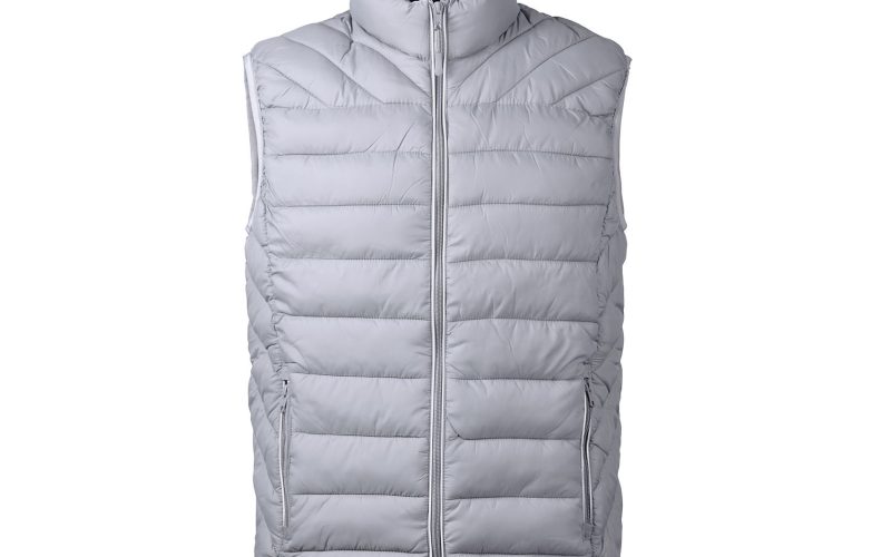 Причины купить стильные мужские жилетки и штаны