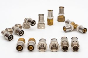 Насколько важны качественные фитинги для металлопластиковых труб